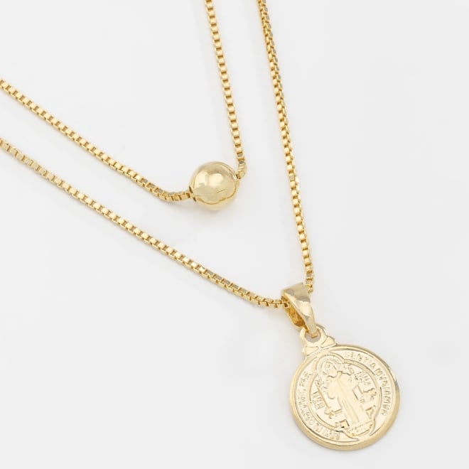 GR-00967 COLAR DUPLO BANHADO A OURO 18K COM MEDALHA DE SÃO BENTO E DETALHE EM ESFERA