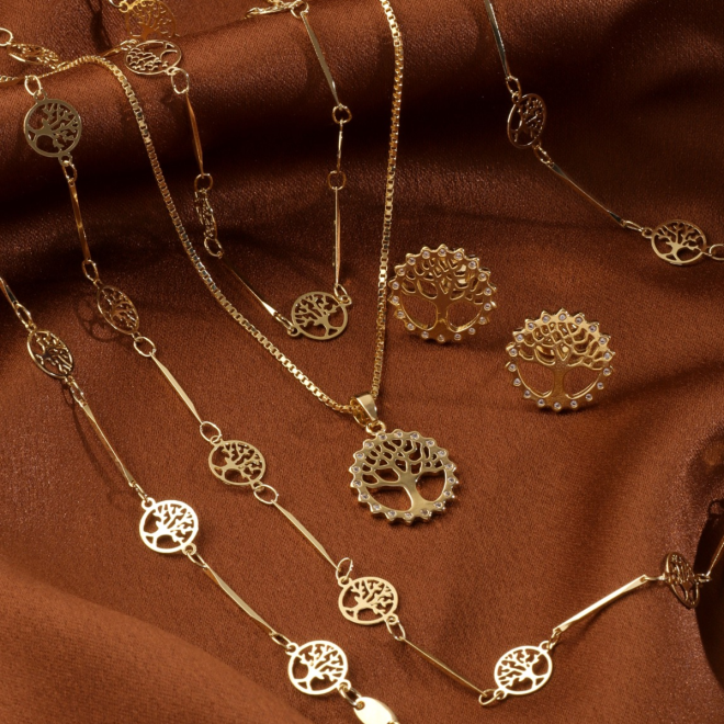 GR-00978 COLAR BANHADO A OURO 18K COM DETALHES EM ÁRVORE DA VIDA E ELOS ALONGADOS - 80 CM