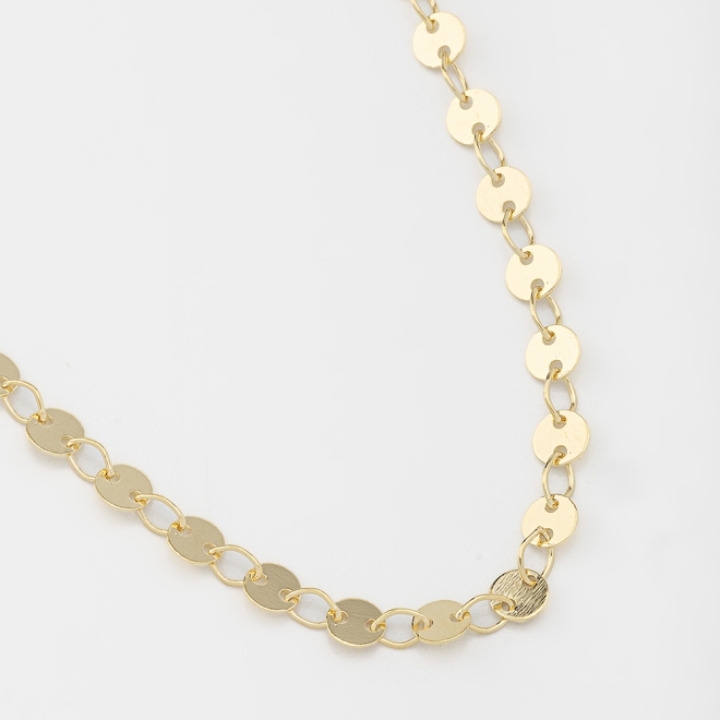 GR-01173 COLAR BANHADO A OURO 18K LONGO COM DETALHES EM MEDALHAS