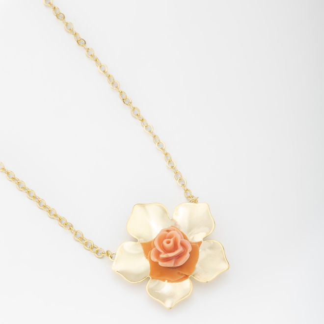 GR-01603 COLAR BANHADO A OURO 18K COM CORRENTE ELO GRUMET E PINGENTE EM FORMATO DE FLOR