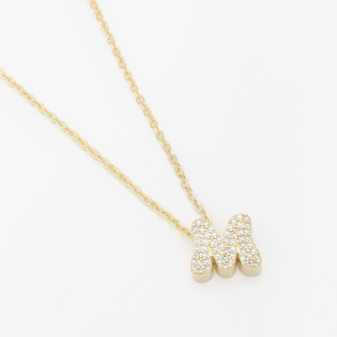 GR-01740 COLAR BANHADO A OURO 18K COM PINGENTE DE LETRA CRAVEJADO EM ZIRCÔNIAS