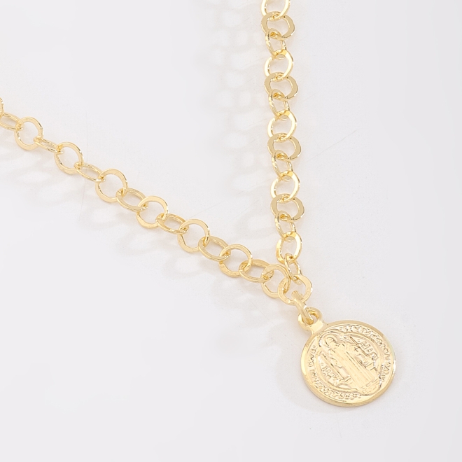 GR-01848 COLAR BANHADO A OURO 18K COM PINGENTE MEDALHA DE SÃO BENTO