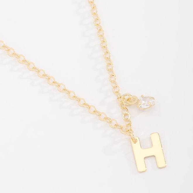 GR-02037 COLAR BANHADO A OURO 18K COM PINGENTE DE LETRA E DETALHE EM ZIRCÔNIA
