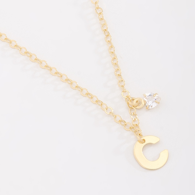 GR-02037 COLAR BANHADO A OURO 18K COM PINGENTE DE LETRA E DETALHE EM ZIRCÔNIA