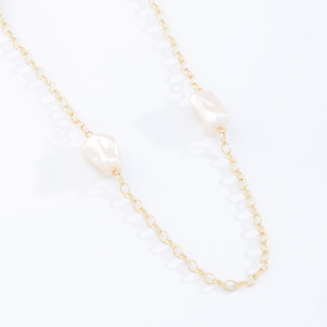 GR-02161 COLAR BANHADO A OURO 18K LONGO COM PÉROLAS ORGÂNICA