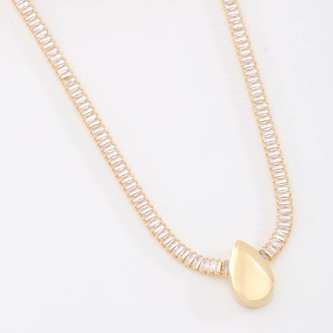 GR-02183 COLAR BANHADO A OURO 18K RIVIERA EM ZIRCÔNIAS BAGUETE E PINGENTE DE GOTA LISA