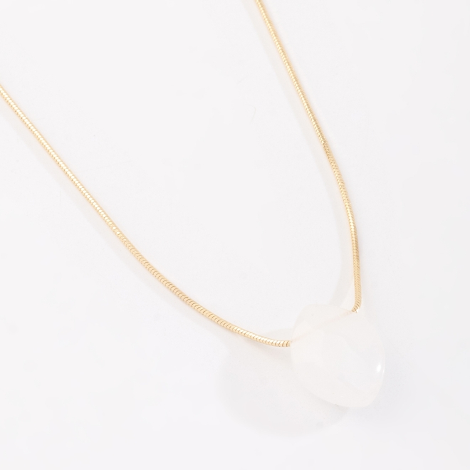 GR-02186 COLAR BANHADO A OURO 18K COM PINGENTE ORGÂNICO EM PEDRA NATURAL