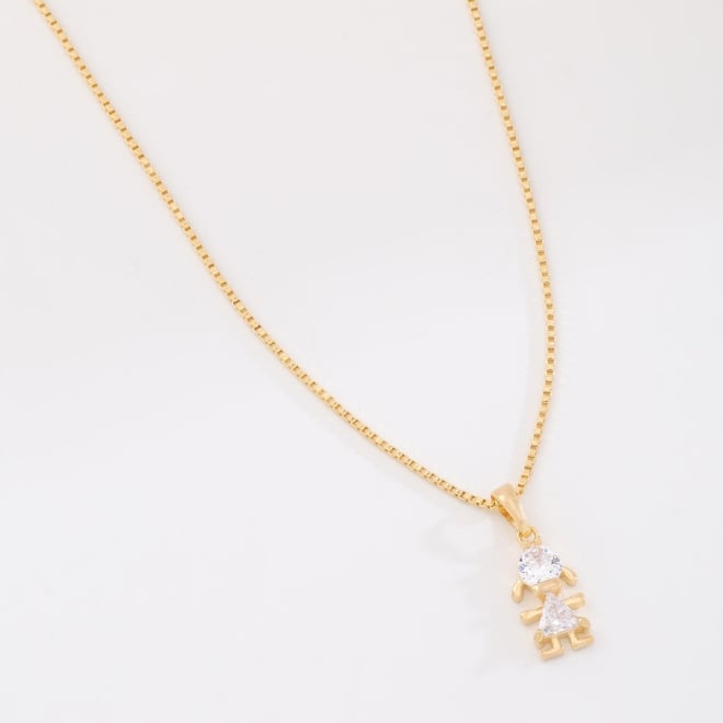 GR-02380 GARGANTILHA BANHADA A OURO 18K COM PINGENTE  DE MENINA E DETALHES EM ZIRCÔNIAS