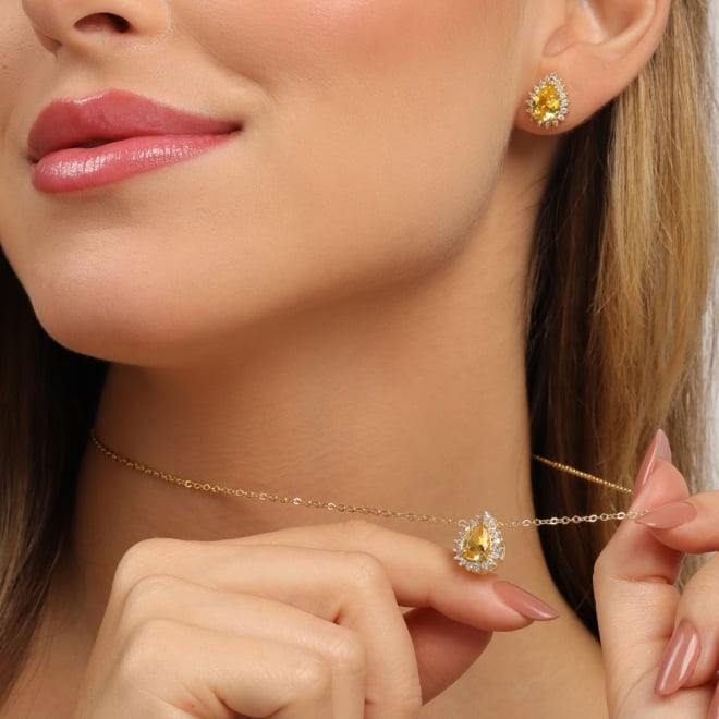 CJ-00294 CONJUNTO BANHADO A OURO 18K COM PEDRA EM FORMATO DE GOTA E DETALHES EM ZIRCÔNIAS