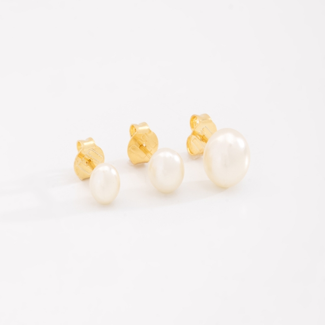 KTBF-0050 KIT COM 10 TRIOS DE BRINCOS BANHADOS A OURO 18K COM PÉROLAS CLÁSSICAS