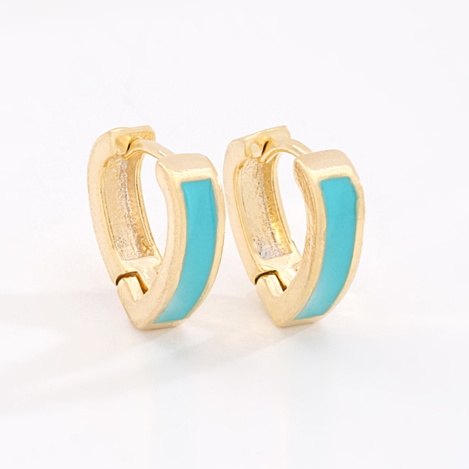 OUTAC-0301 BRINCO BANHADO A OURO 18K EM FORMATO DE ARGOLA COM DETALHE ESMALTADO