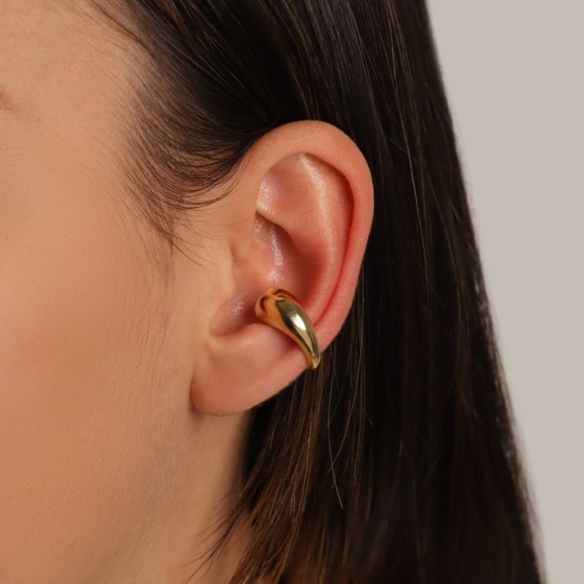 PC-00065 PIERCING BANHADO A OURO 18K COM DESIGN LISO E ORGÂNICO