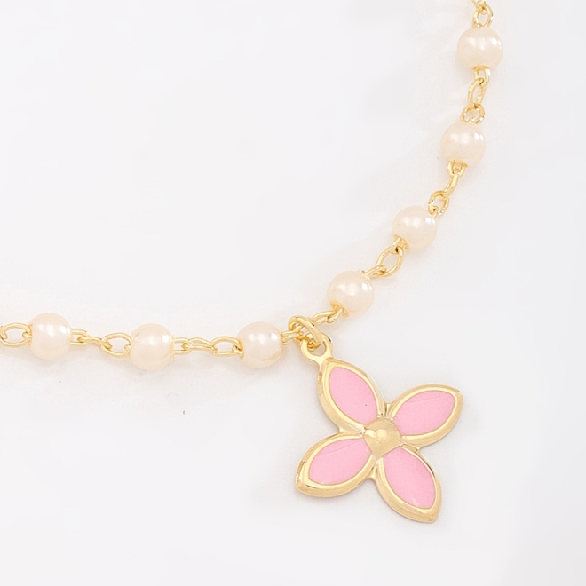 PI-00104 PULSEIRA COM DETALHES EM PÉROLAS E PINGENTE DE FLOR