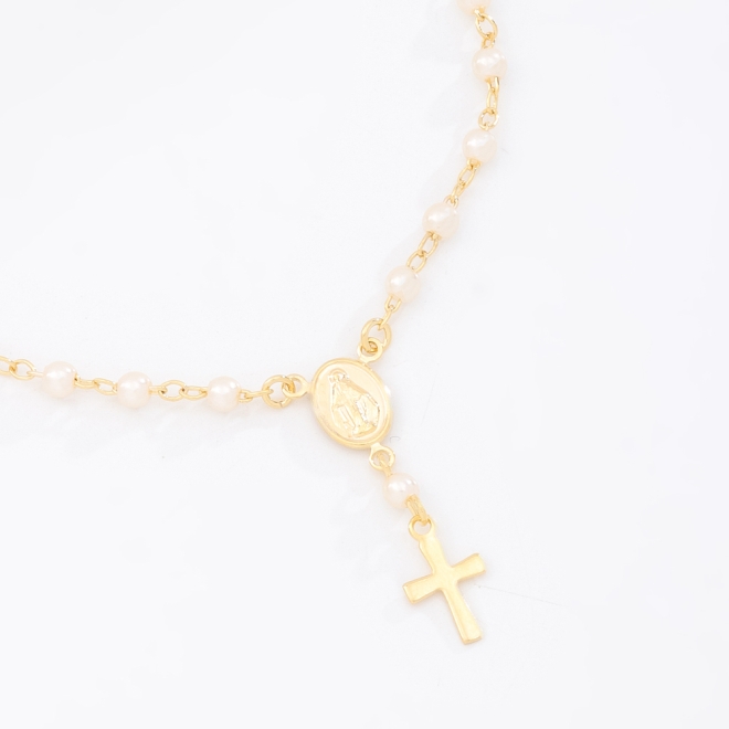 PU-00149 PULSEIRA COM DETALHES EM PÉROLAS E PINGENTE RELIGIOSO E CRUZ