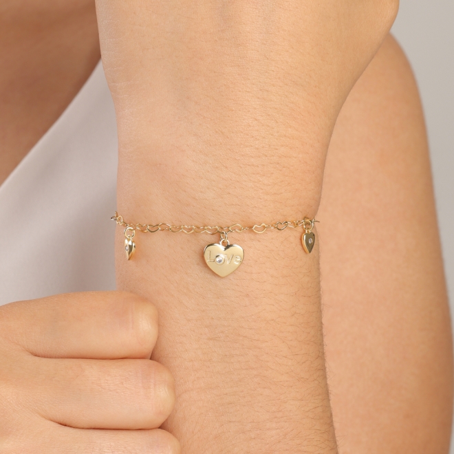 PU-00268 PULSEIRA BANHADA A OURO 18K COM CORRENTE ELO DELICADO E PINGENTES EM FORMATO DE CORAÇÃO
