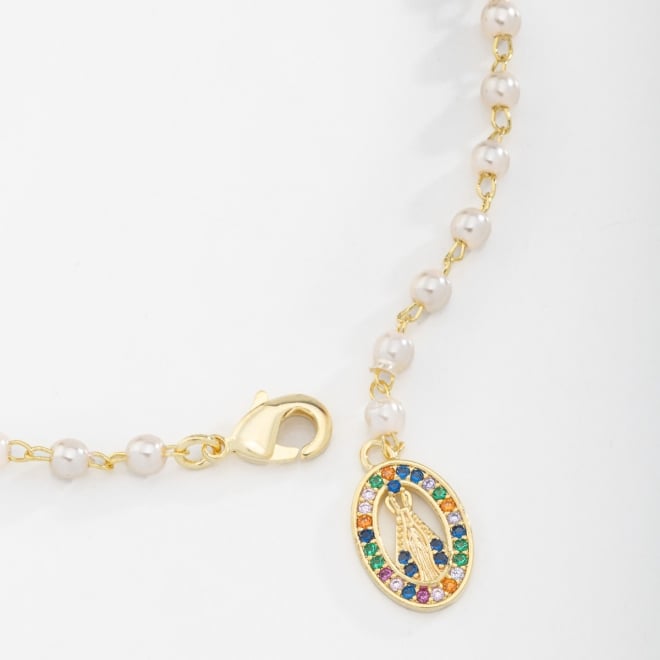 PU-00461 PULSEIRA COM PÉROLAS DELICADAS E PINGENTE OVAL DE NOSSA SENHORA