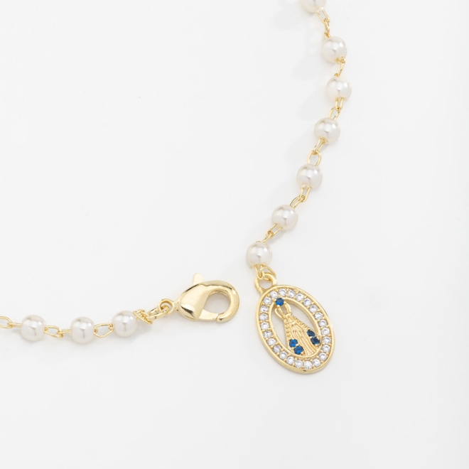 PU-00461 PULSEIRA COM PÉROLAS DELICADAS E PINGENTE OVAL DE NOSSA SENHORA