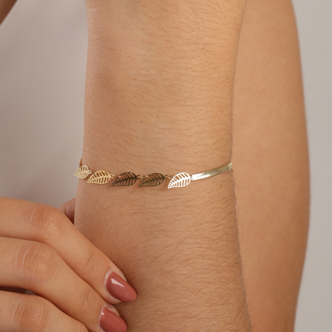 PU-00671 PULSEIRA COM DETALHES EM CORRENTE E FOLHAS VAZADAS