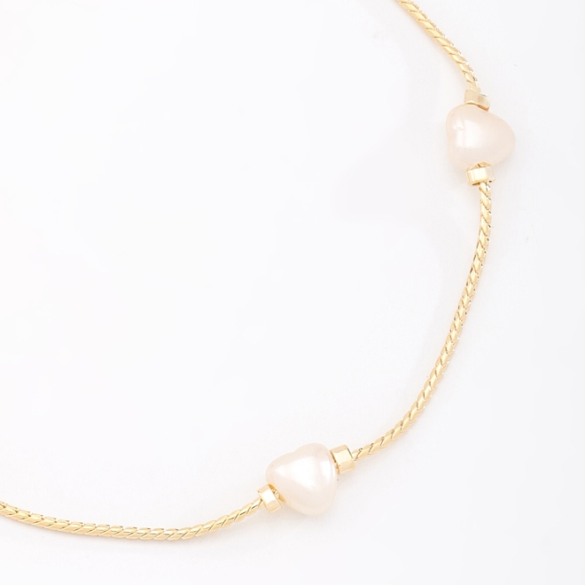PU-00867 PULSEIRA COM PÉROLAS EM FORMATO DE CORAÇÃO