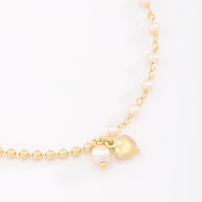 PU-00873 PULSEIRA COM PINGENTES DE PÉROLA E CORAÇÃO