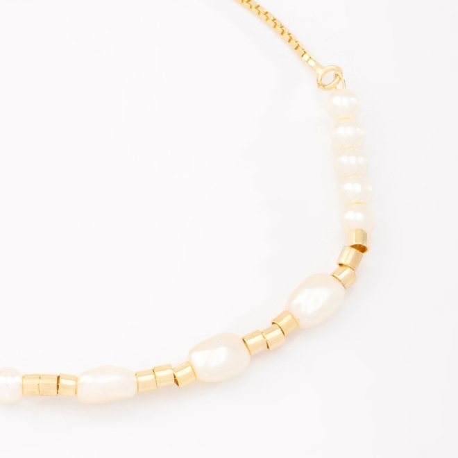 PU-00885 PULSEIRA BANHADA A OURO 18K REGULÁVEL COM PÉROLAS E DETALHES EM CANUTILHO