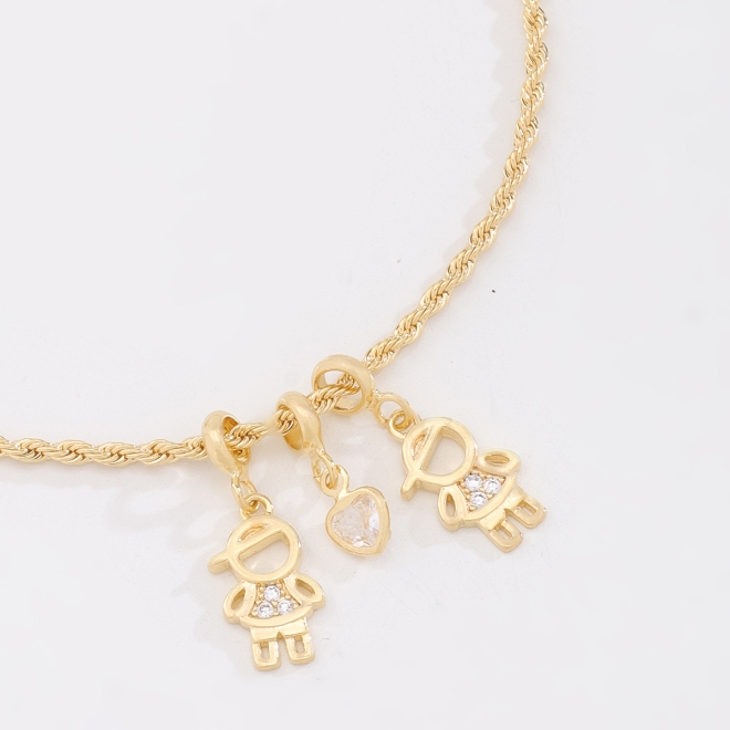 PU-01028 PULSEIRA BANHADA A OURO 18K COM CORRENTE TORCIDA E PINGENTES DE MENINO