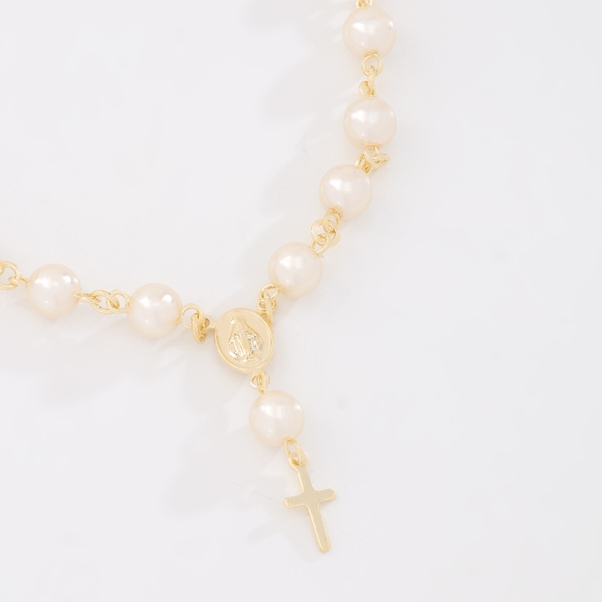 PU-01033 -PULSEIRA BANHADA A OURO 18K COM PÉROLAS E PINGENTE RELIGIOSO COM MEDALHA